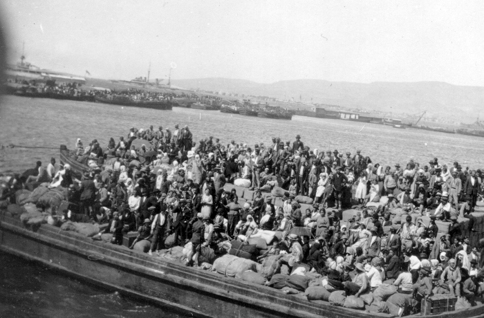 Flüchtlinge aus Smyrna - (Ref-Nr. img007)