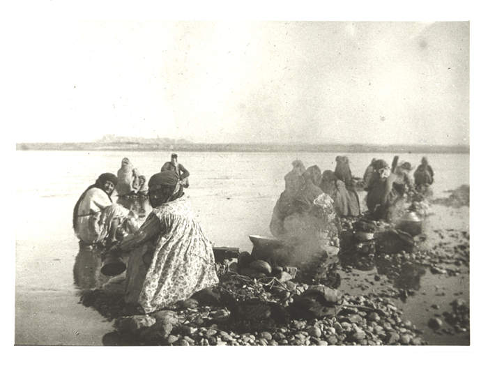 Armenierinnen waschen im Euphrat - (Ref-Nr. img057)