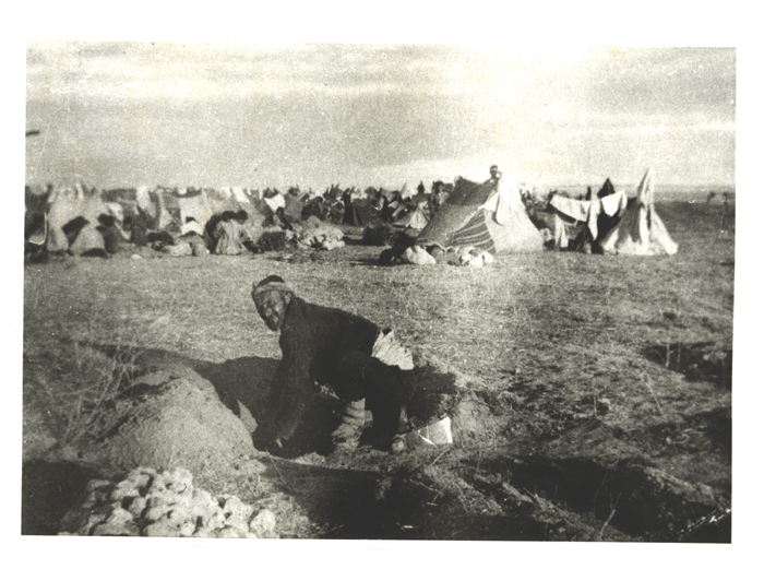 Beisetzung eines armenischen Geistlichen - (Ref-Nr. img060)